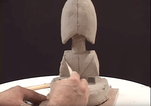 Shaping the base figure&apos;s form
